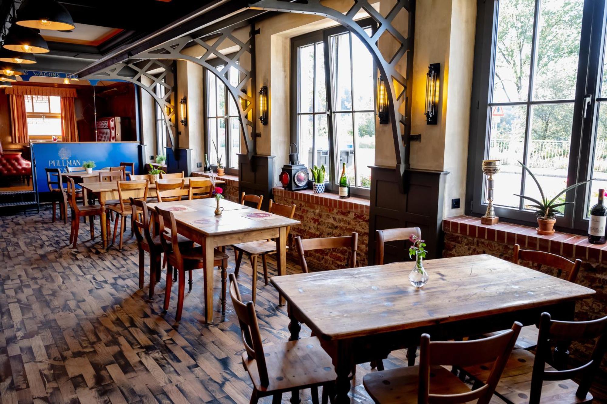 Motorworld Inn Warthausen Экстерьер фото